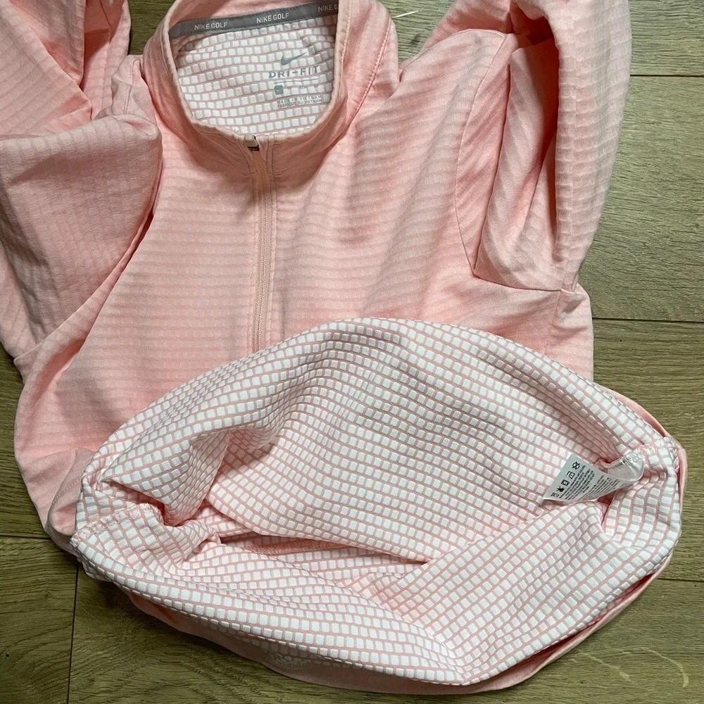 NIKE 1/2 Zip Lucky Azalea women's golf sweatshirt salmon Size XSMALL